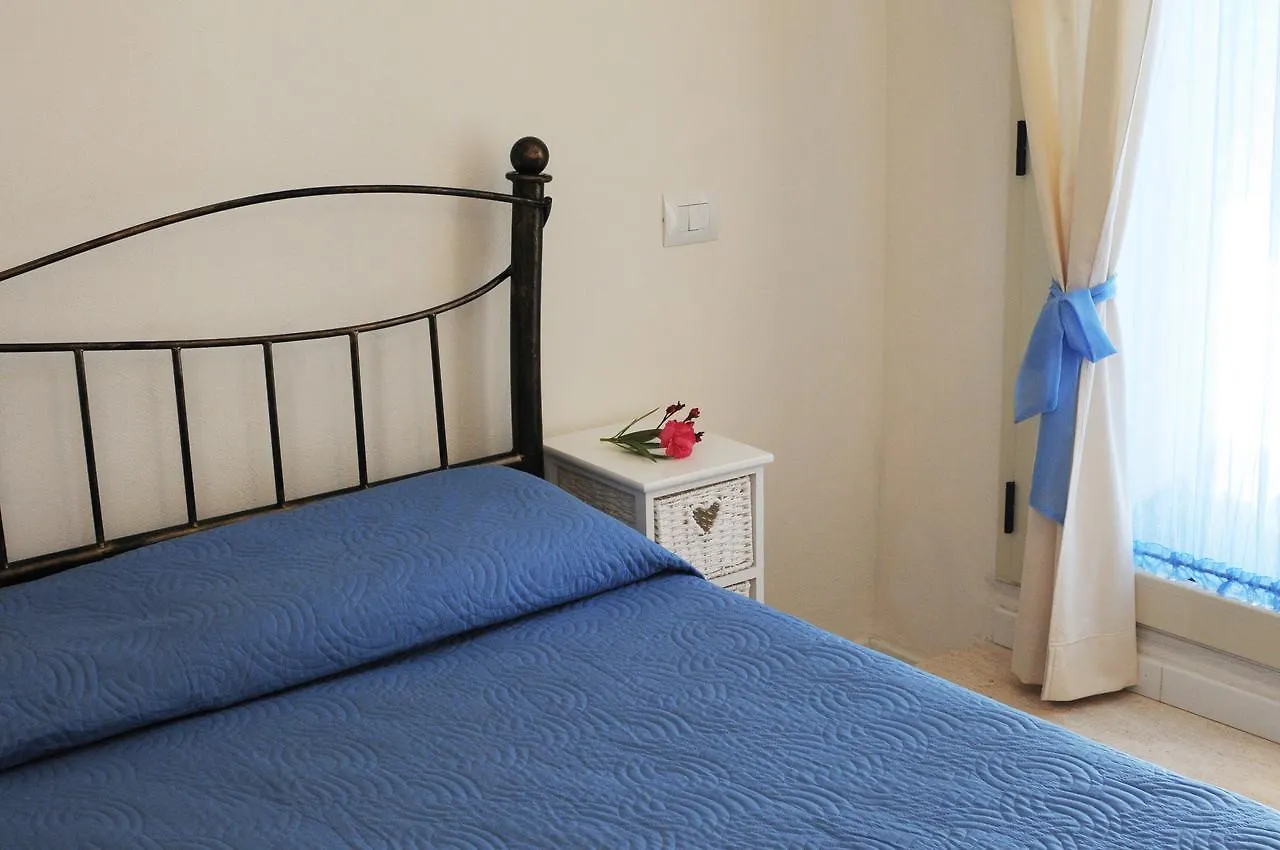Il Sole Del Genarbi Bed and Breakfast Carloforte  Bed & Breakfast